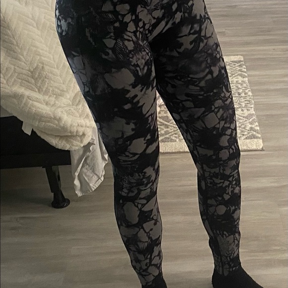 PUSHUP LEGGINGS SIZE S - Picture 2 of 6
